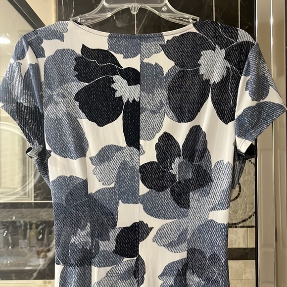 London Times summer dress, size 8, like new condition. Worn only once. - Picture 5 of 8